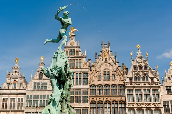 Rynek wielki plac w Antwerpii — Zdjęcie stockowe