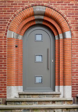 arch ile ahşap kapı