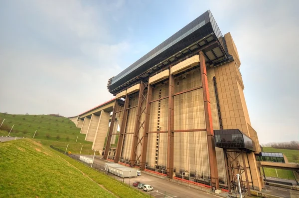 Strepy-Thieu boat lift — Stok fotoğraf