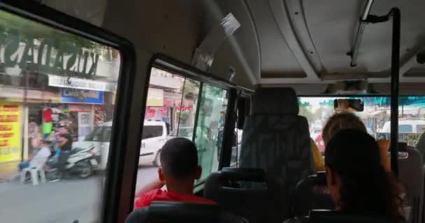 Kusadasi, Επαρχία Aydin, Τουρκία - 9 Σεπτεμβρίου 2019: Trip Drive On Mininus Van Car. ΚΠΑ — Αρχείο Βίντεο
