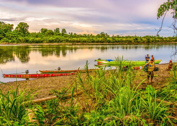 Jungle Indonesia January 2015 Colourful Boats Banks River Sunset — Stock Photo, Image