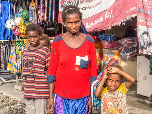 Dekai Indonesia January 2015 Local Market Colourfully Dressed Local People — Stockfoto