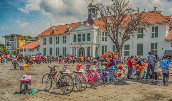 Jakarta Indonesia January 2015 Coloured Bikes People Colourful Costumes Fatahillah — Stock Photo, Image