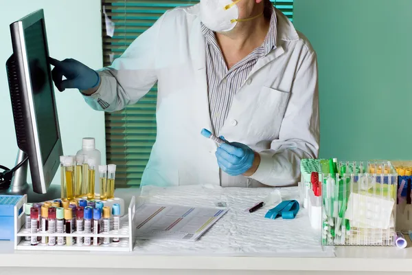 Doctor coding tubes sample for study — Stock Photo, Image