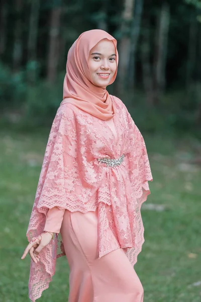 Πορτρέτο Της Μουσουλμανικής Γυναίκας Ομορφιά Φορώντας Μαντίλα — Φωτογραφία Αρχείου