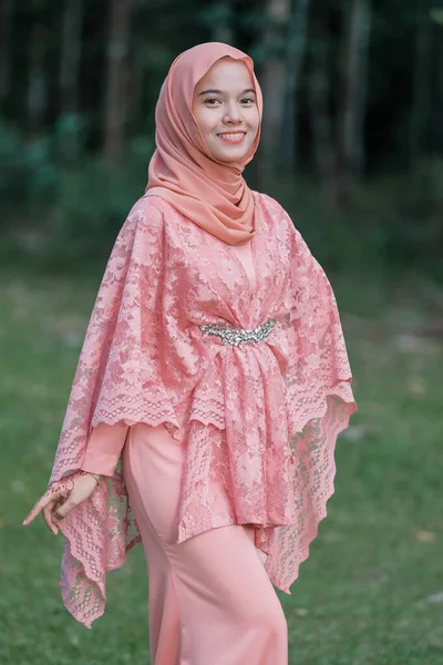 Ritratto Donna Musulmana Che Indossa Hijab — Foto Stock