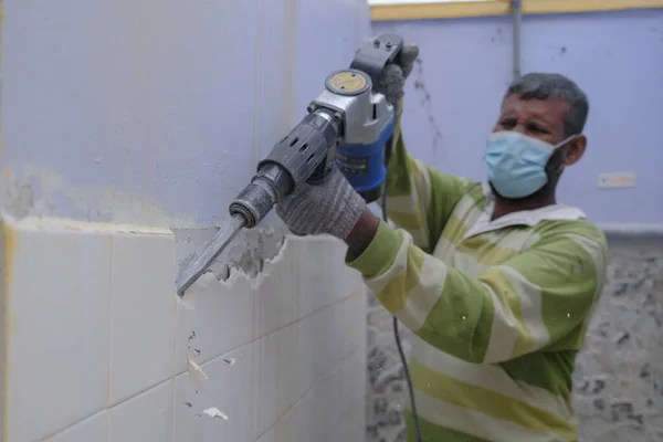 Muadzam Şah, Malezya 