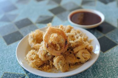 Kızarmış kalamar ya da 