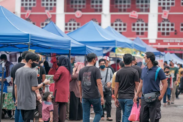 Muadzan Shah Malásia Abril 2022 Multidão Longo Trecho Barracas Bazar — Fotografia de Stock