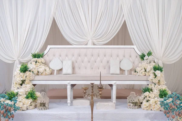 Düğün töreni için güzel bir süs. Klasik Tema