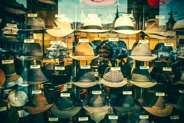 Старый магазин шляп — стоковое фото