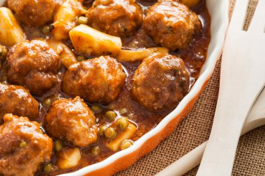 mürekkepbalığı köfte ile