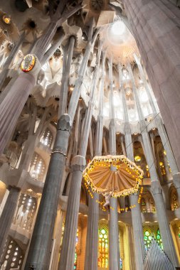 la sagrada familia içinde