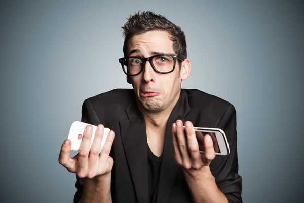 Kırık Akıllı Telefon