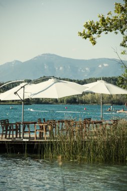 Lake bar