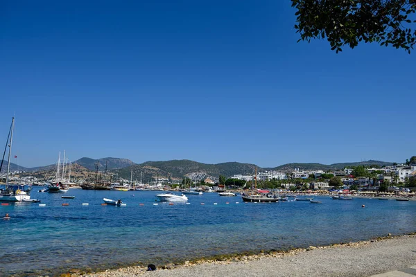 Boats Yachts Pier Tourists Walk Embankment Resort Town Bodrum Bodrum — Foto Stock