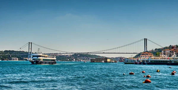 Стамбул Турция Июля 2022 Года Вид Пролив Босфор Лодки Мост — стоковое фото