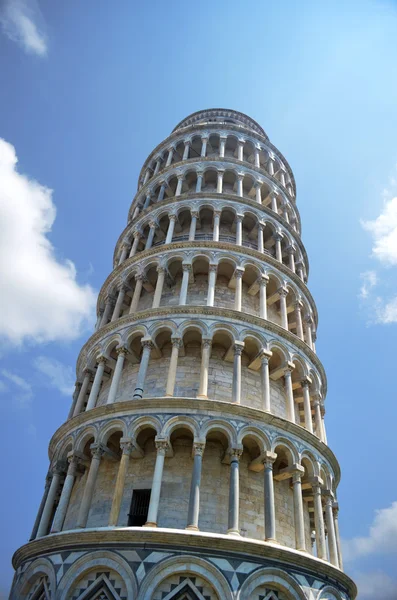 Der schiefe Turm von Pisa — Stockfoto