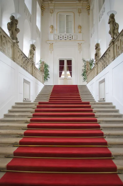 Elegant staircase in luxurious building — Stock Photo, Image