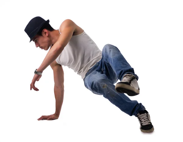 Break dance rutin yapan atletik erkek — Stok fotoğraf