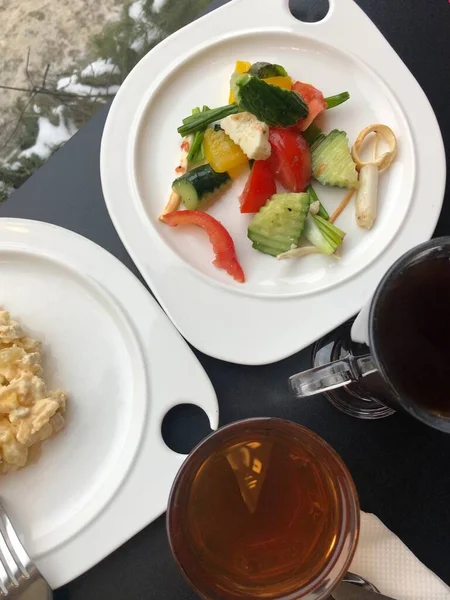 Saladas Vegetarianas Com Legumes Queijo — Fotografia de Stock