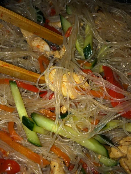 Noodles Chicken Vegetables — Stock Photo, Image