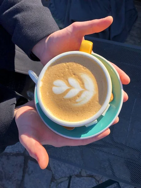 Delicious Cappuccino Coffee Hands — Stock Photo, Image