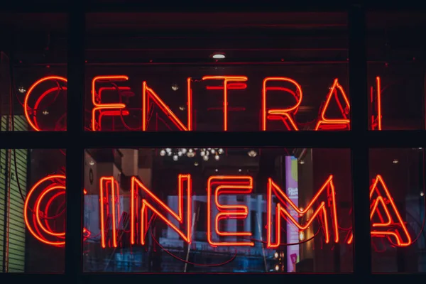 London Egyesült Királyság 2021 Október Central Cinema Megvilágított Tábla Londoni — Stock Fotó