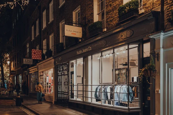 Londres Royaume Uni Novembre 2021 Vue Soirée Une Rangée Boutiques — Photo