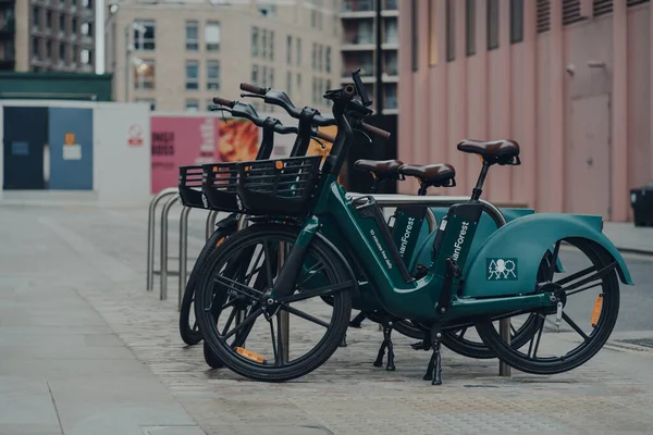London January 2022 Human Forest Bikes Parked Street London Bikes — Stockfoto