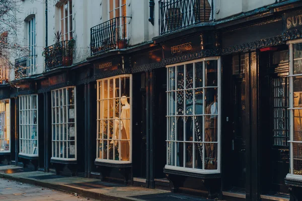 Лондон Велика Британія Січня 2022 Рядок Магазинів Вулиці Блумсбері Район — стокове фото