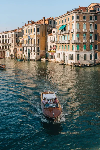 Venise Italie Mai 2022 Taxis Nautiques Naviguant Travers Grand Canal — Photo