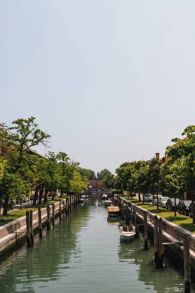 Venice Italy May 2022 Private Boats Moored Canal Going Lido — ストック写真