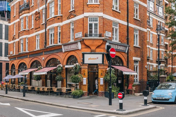 London September 2022 Exterior Plants Restaurant Deliciously Ella Mayfair Affluent — Stock Photo, Image
