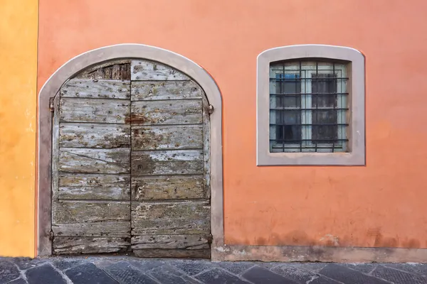 Puerta de madera vieja — Foto de Stock