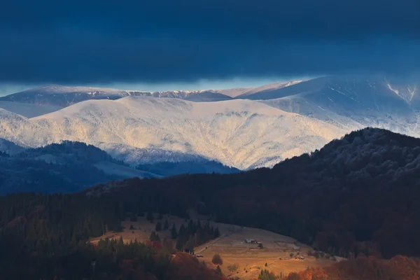 Herbstliche Landschaft — Stockfoto