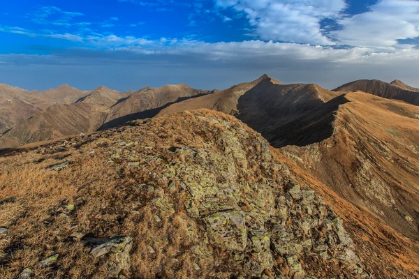 Moldoveanu-toppen i Fagaras-fjellene – stockfoto