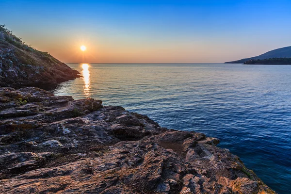 Sonnenaufgang auf See — Stockfoto