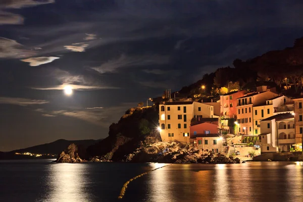 Vista de Marciana Marina en la noche — Foto de Stock