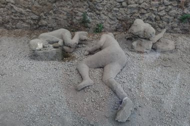 man dead in pompeii