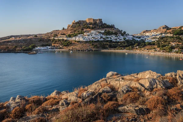 Lindos Kalesi ve Köyü — Stok fotoğraf