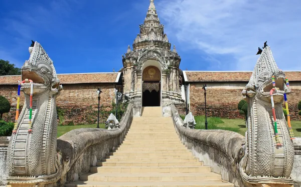 Wat phra že lampang luang, slavný chrám ve městě lampang — Stock fotografie