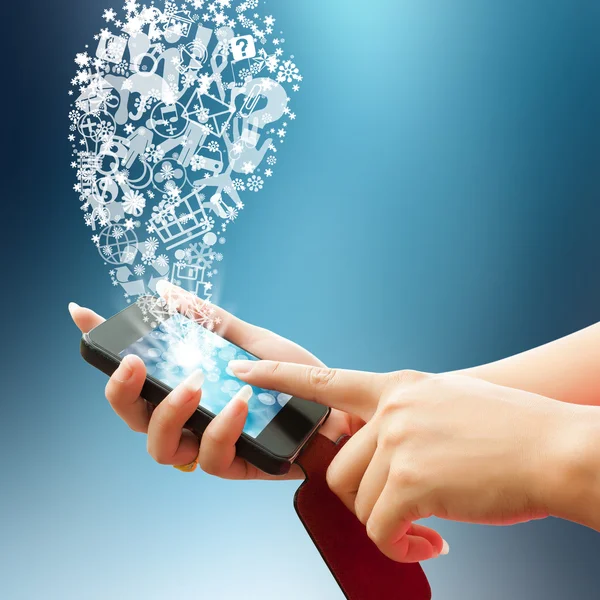 Hand kvinnor touch smart telefon i handen på vit bakgrund Stockbild