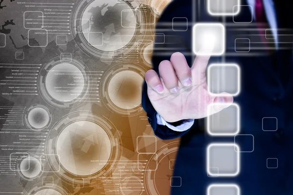 Χέρι του ο άνθρωπος των επιχειρήσεων πιέζοντας ένα κουμπί σε μια interfac οθόνη αφής — Φωτογραφία Αρχείου