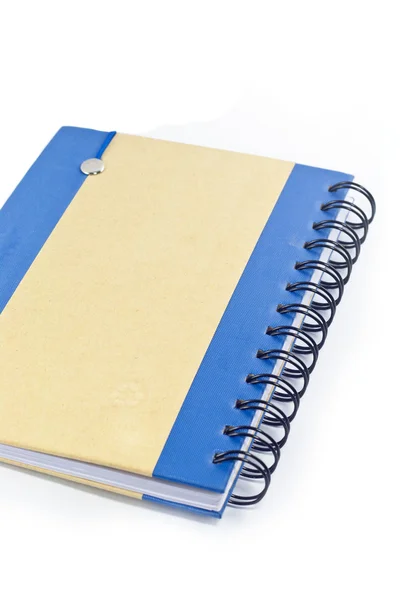 Blaues Notizbuch isoliert auf weißem Hintergrund — Stockfoto