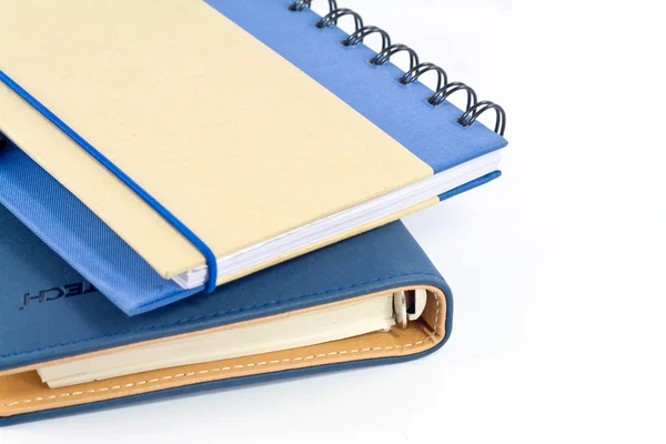 Blue note boek geïsoleerd op witte achtergrond — Stockfoto