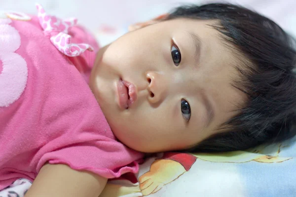 Маленька азіатських дитини дівчинку — стокове фото