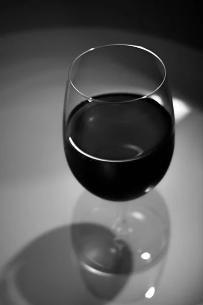 Low Key Image Red Wine Black White — Stock fotografie