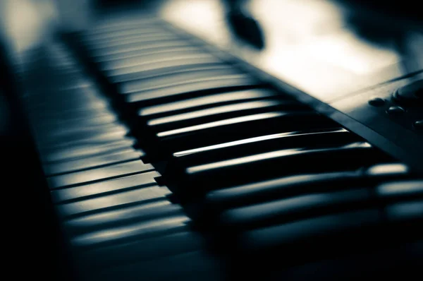 Zongora Billentyűzet Közeli Kilátás Sekély Mélysége Mező Fókusz — Stock Fotó