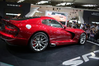 dodge Viper srt kırmızı
